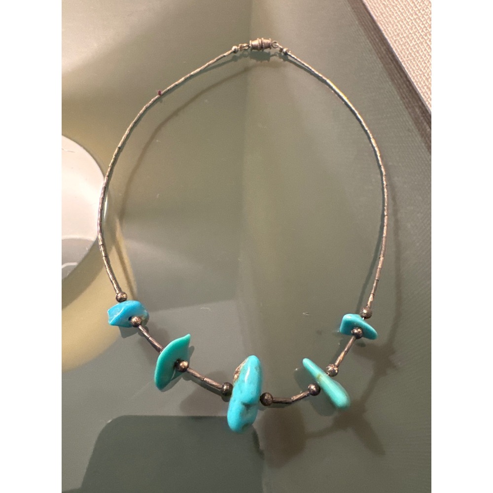 Vintage Southwestern Turquoise Nugget Liquid Silver Barrel Clasp Necklace